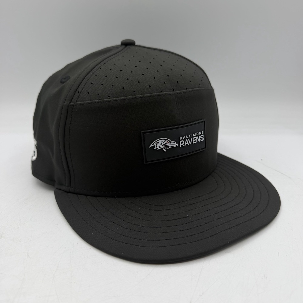 New Era 9Fifty Baltimore Ravens 2025 Sideline Hat Sz M/L Split Panel Snapback